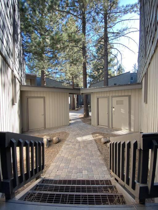 Mammoth Awesome Location-1 Min To Shuttles & Food! Toml-Cpan-11402 Apartment Mammoth Lakes Exterior photo
