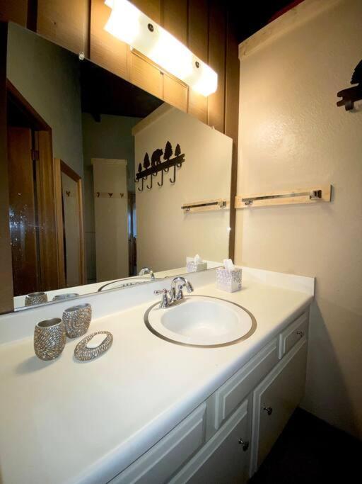 Mammoth Awesome Location-1 Min To Shuttles & Food! Toml-Cpan-11402 Apartment Mammoth Lakes Exterior photo
